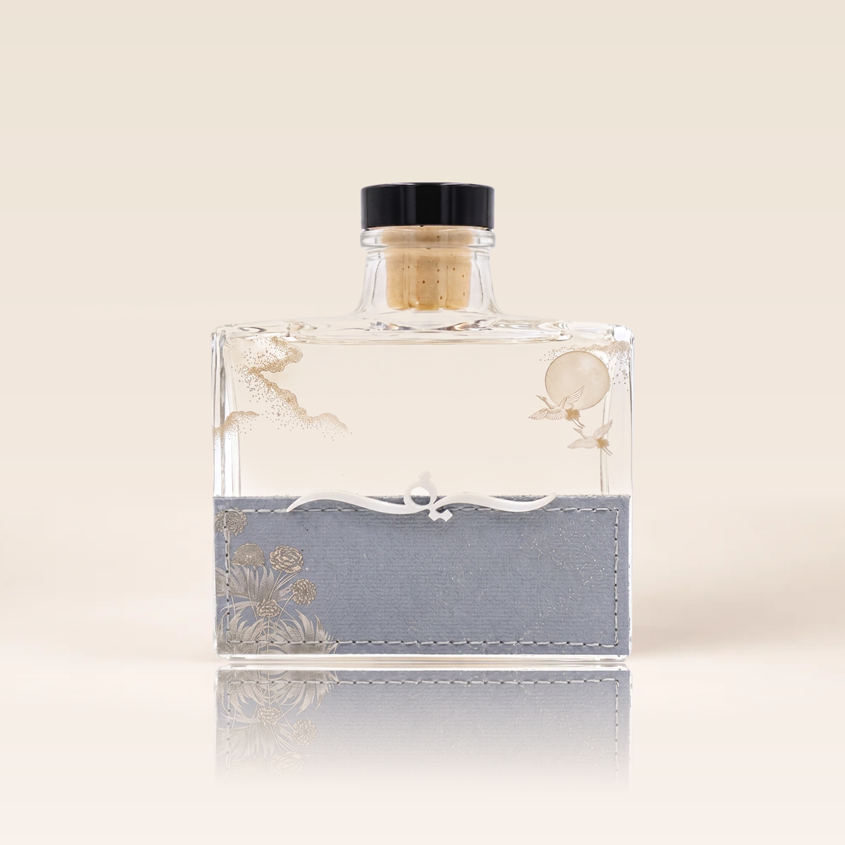 فواحة نص جلد 120 مل بطباعة كاملة واسم بارز 3D من Euphoria Perfumes